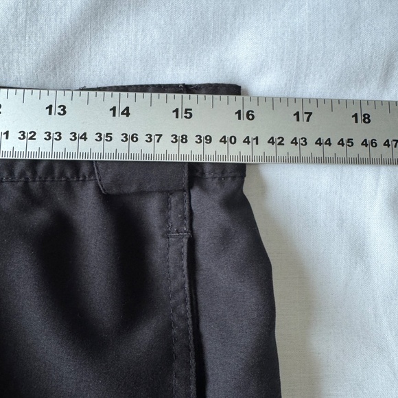 Reebok Men's Performance‎ Track Style Capri Pants Black Small Athleisure Hiking - Picture 10 of 16